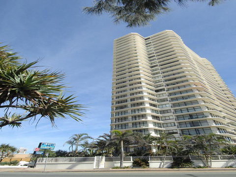 Surf 150 - Accommodation Gold Coast 3