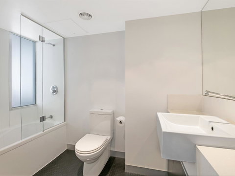 The Miro Apartments - Accommodation Gold Coast 4