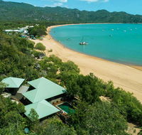 Absolute Beachfront - Accommodation Gold Coast