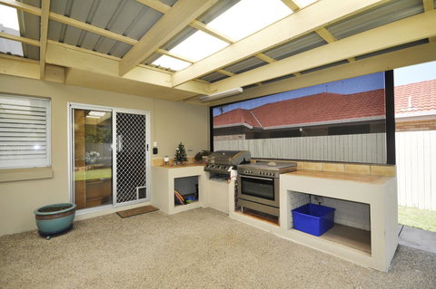 Ocean Wave - 1 Gold Coast 0