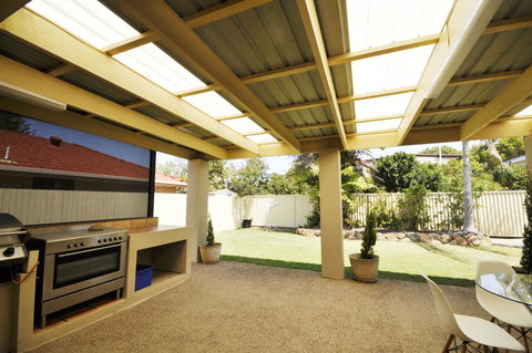 Ocean Wave - 1 Gold Coast 17