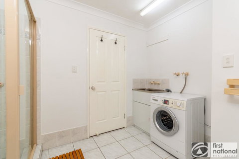 Immaculate Spacious Second Floor Unit Overlooking Pristine Parklands - 1 Gold Coast 5