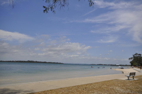 Beachside Beauty - 1 Gold Coast 0