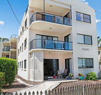 Quiet location across from waterfront - South Esp Bongaree - 1 Gold Coast