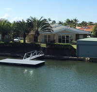 Private Canal Duplex with Pontoon - Oleander Drive Bongaree - 1 Gold Coast
