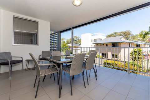 First Floor, Air Conditioned, Free Wi-Fi! - 1 Gold Coast 8