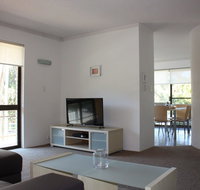 Close to Surf Beach Surf Club Hotel and Shops - Boyd St Woorim - 1 Gold Coast