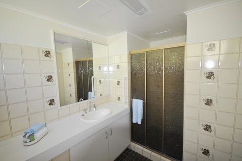 Crystal Waters On The Beach - 1 Gold Coast 1