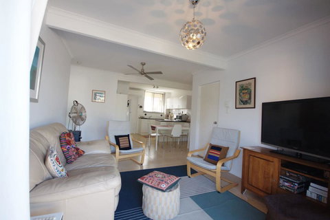 Bird Song - 1 Gold Coast 6