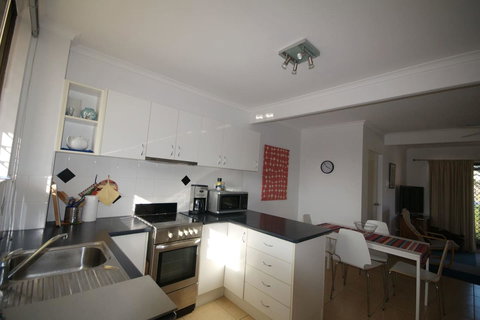 Bird Song - 1 Gold Coast 10