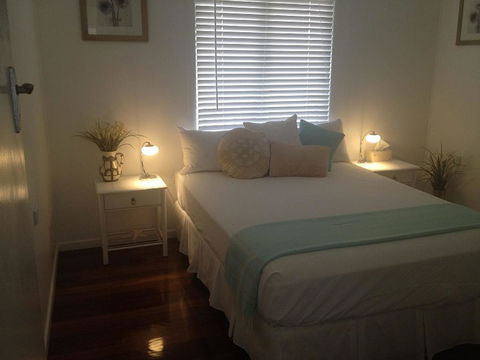 Hampton Cottage- Delightful Cottage Bring Your Dog! - Accommodation Gold Coast 6