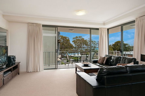 Spectacular Unit Overlooking Pumicestone Passage - Welsby Pde, Bongaree - Accommodation Gold Coast 2