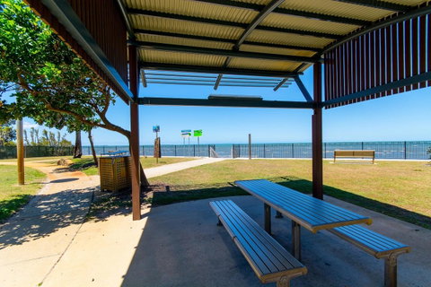 Spectacular Unit Overlooking Pumicestone Passage - Welsby Pde, Bongaree - Accommodation Gold Coast 1