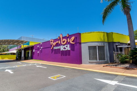 Spectacular Unit Overlooking Pumicestone Passage - Welsby Pde, Bongaree - Accommodation Gold Coast 9