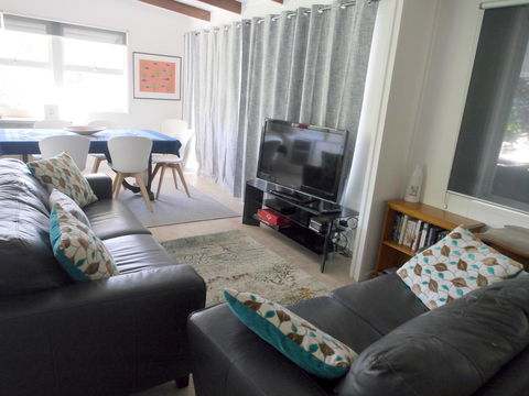 BAMBARA - Accommodation Gold Coast 7