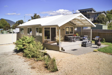 Adventure Bay Holiday Home - Accommodation Gold Coast 2