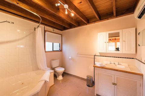 Parnella Adventure Bay, Bruny Island - Accommodation Gold Coast 9