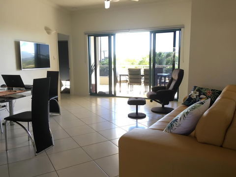 #1 On The Strand - Gold Coast 4U 3