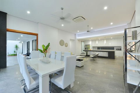 #2 Andrews - Port Douglas - Accommodation Gold Coast 2
