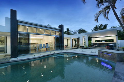 #2 Andrews - Port Douglas - Accommodation Gold Coast 0