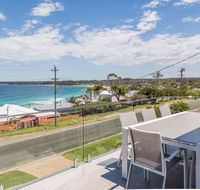 'Salt  Light' Mollymook - Gold Coast 4U
