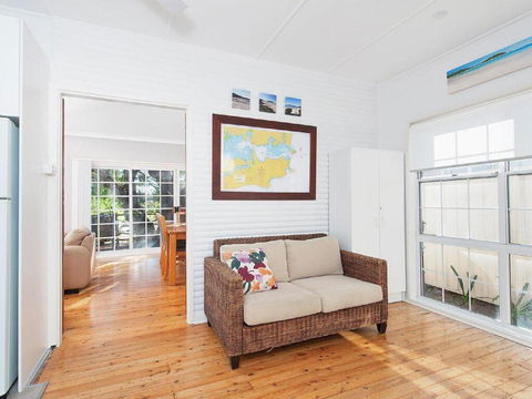 'The Croft' 11 Boulder Bay Rd - Cosy Beach House With Aircon & Only 270m To The Beach - Gold Coast 4U 3