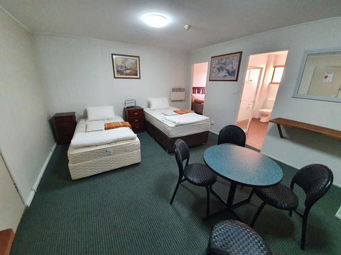 1 Lakeview Plaza - Accommodation Gold Coast 0