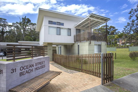 1/31 Ocean Street - A Relaxing Coastal Retreat - Gold Coast 4U 0