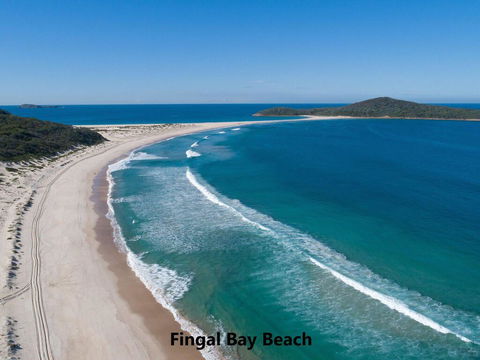 10 Garuwa Street - Fabulous Fingal - Gold Coast 4U 3