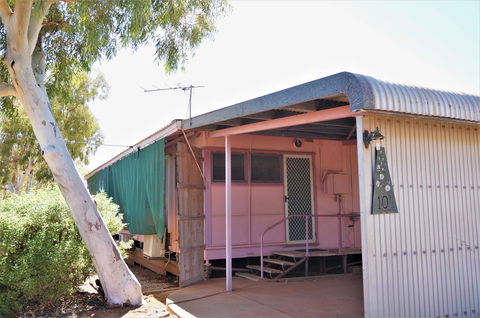10 Tautog Street House And Unit - Separate Self-contained Unit - Gold Coast 4U 1