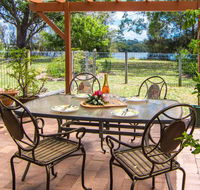 11 Bay Street - waterfront holiday - 1 Gold Coast