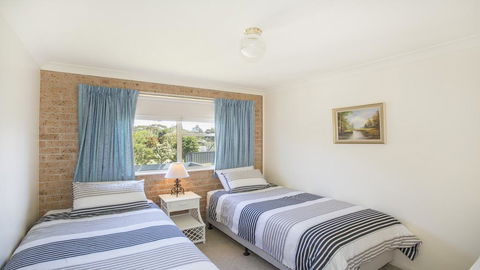143 Mitchell Pde - Magnificent Outlook - Accommodation Gold Coast 2