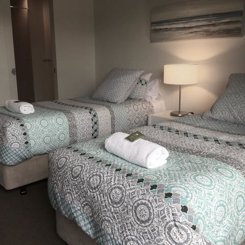 16 Seine Bay Apartment - Accommodation Gold Coast 3