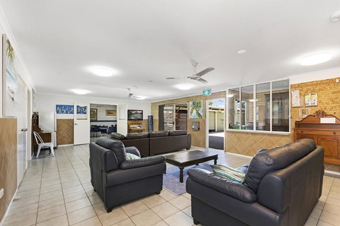 17 North Street Budget Accommodation - Accommodation Gold Coast 2