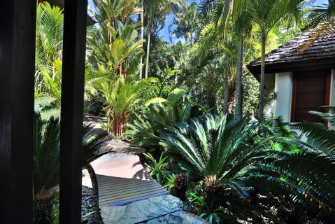 17 Wharf Street - Luxury Holiday Home - Accommodation Gold Coast 2