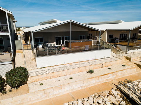 19 Corella Court - Spacious Deck With Swim Spa - Gold Coast 4U 0