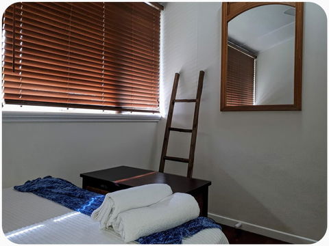 19 Grimshaw - Accommodation Gold Coast 1