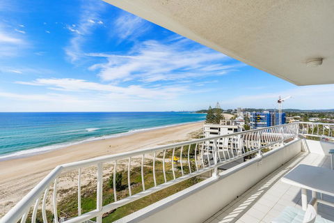 19th Avenue On The Beach - Accommodation Gold Coast 1