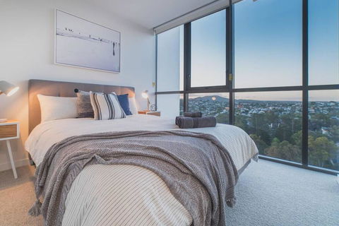 2 Bed Brisbane Resort Apartment - Gold Coast 4U 3