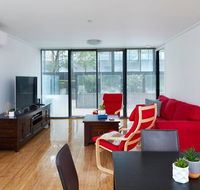 2 Bed/2 Bath Apartment Amazing Location - Accommodation Gold Coast