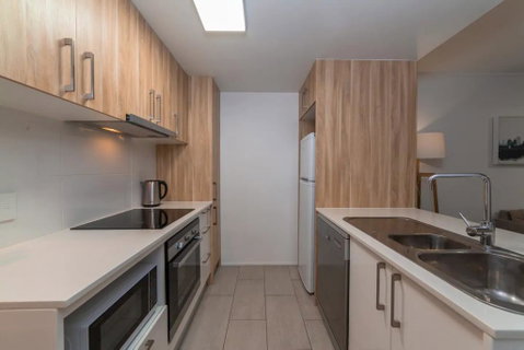 2 Bedroom Apartment Seconds From Valley - Accommodation Gold Coast 1