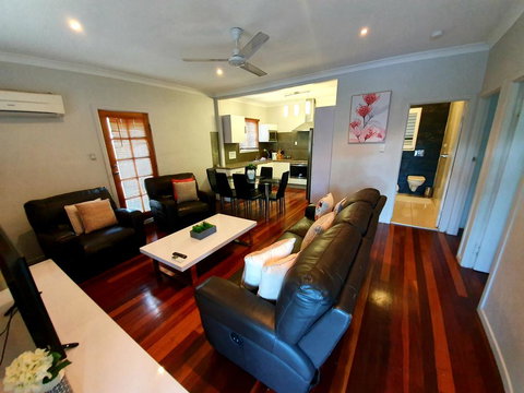 2 Bedroom Cottage - Accommodation Gold Coast 3