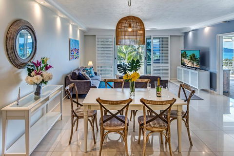2 Bedroom Poinciana Lodge - Accommodation Gold Coast 2