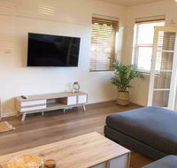 2 Bedroom SHORT walk to CBDBEACH and DARBY ST - Accommodation Gold Coast