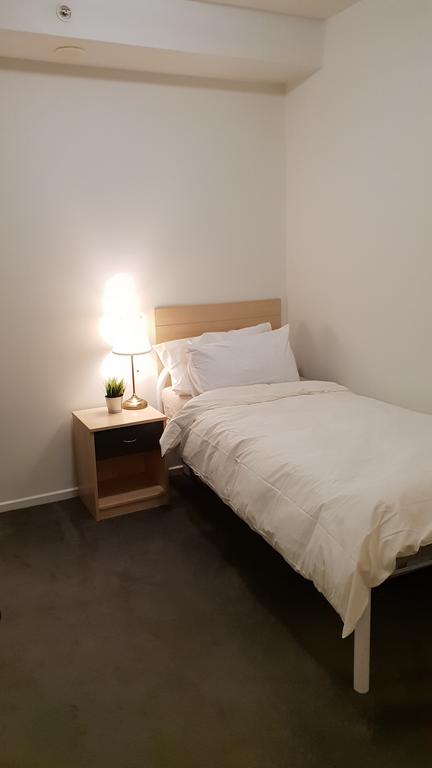 2 Bedrooms CBD FREE Tram Apartment (Melb Central, China Town, Queen Victoria Market, Melbourne University, RMIT, Etc) - Accommodation Gold Coast 3