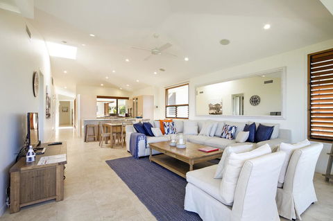 2 Hale Lani - Accommodation Gold Coast 3