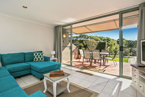 2 James Cook Apartments - Gold Coast 4U 2