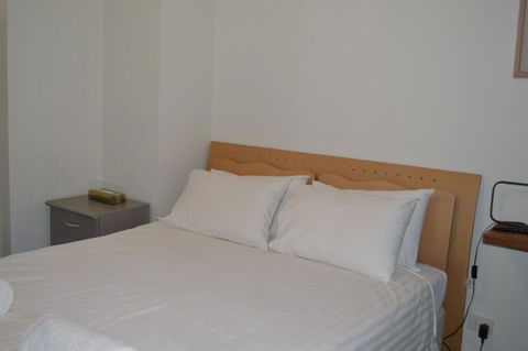 2 Lakeview Plaza - Accommodation Gold Coast 3