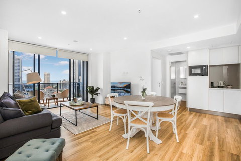 2-Bed Beach Apartment With Pool, Parking And Balcony - Accommodation Gold Coast 0