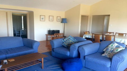 22 Broadbeach Drive - Gold Coast 4U 3